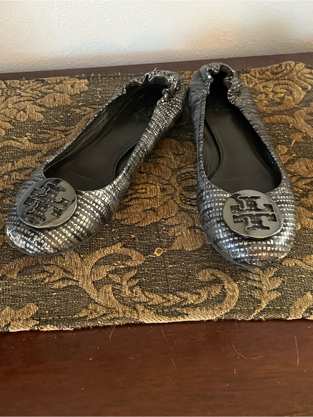 Tory Burch Silver Textured Logo Ballet Flats